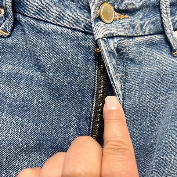 Good American Womens Indigo029 Wash Good Legs Twisted Slit Flare Jean Size 28 - Picture 4 of 10